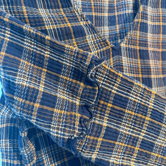 Madewell Plaid Button Down Shirt in Brown and Black - Picture 3 of 4